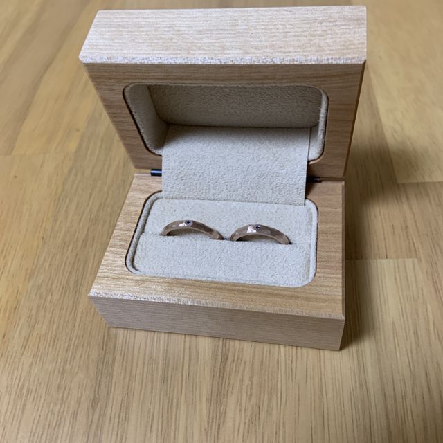 【uchimari(ウチマリ)の口コミ】 結婚指輪は手作りしたいなぁと妻と話していて、当社を知ってインスタの投…