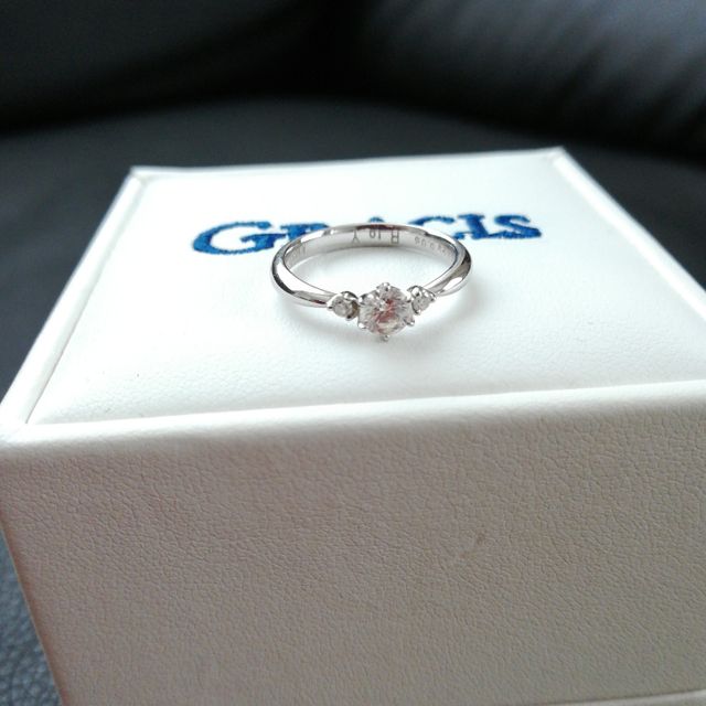 【GRACIS(グラシス)の口コミ】 婚約指輪は高いですが、20万以内で良いダイヤを購入したいと思いこちらに…