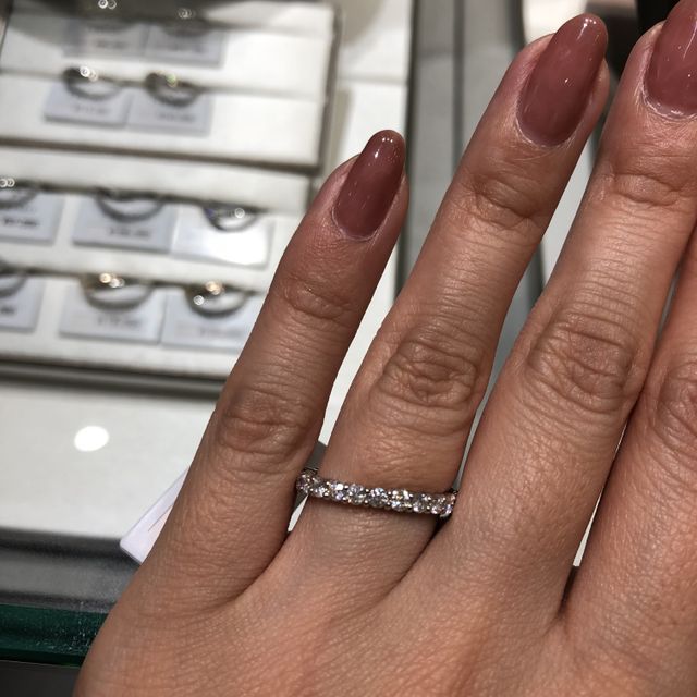 【アイプリモ(I-PRIMO)の口コミ】 結婚指輪はキラキラにしたかったのでエタニティリングで探していました。…