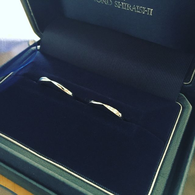 【銀座ダイヤモンドシライシの口コミ】 デザインは本当にたくさんあり、どれをみても迷ってしまうくらい。でも、…