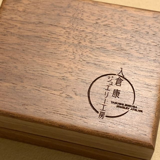 【入倉康ジュエリー工房の口コミ】 知人がつけているのをみて、素敵なデザインだと感じたのと、セミオーダー…