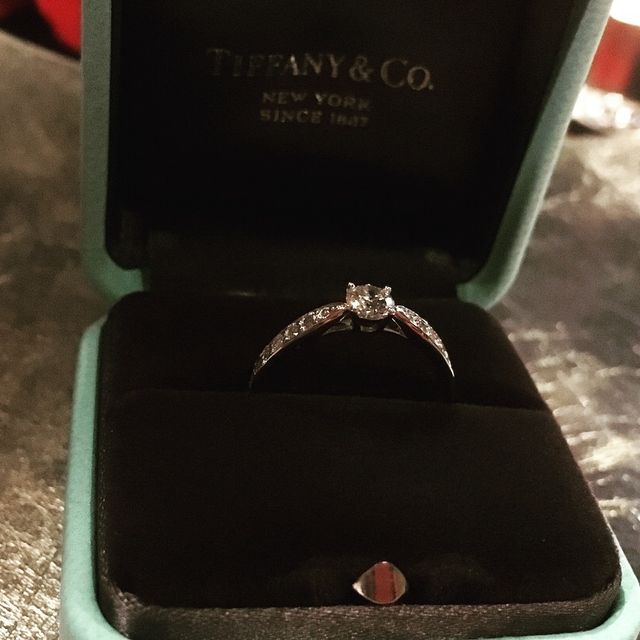 【ティファニー(Tiffany & Co.)の口コミ】 お店に入り、すぐに目に留まった指輪でした。指が太いため他の指輪は更に…