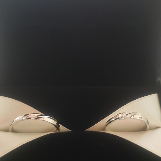 【エクセルコダイヤモンド(EXELCO DIAMOND)の口コミ】 元々指輪を探しているときに、指輪自体のクオリティもそうですが、コスト…