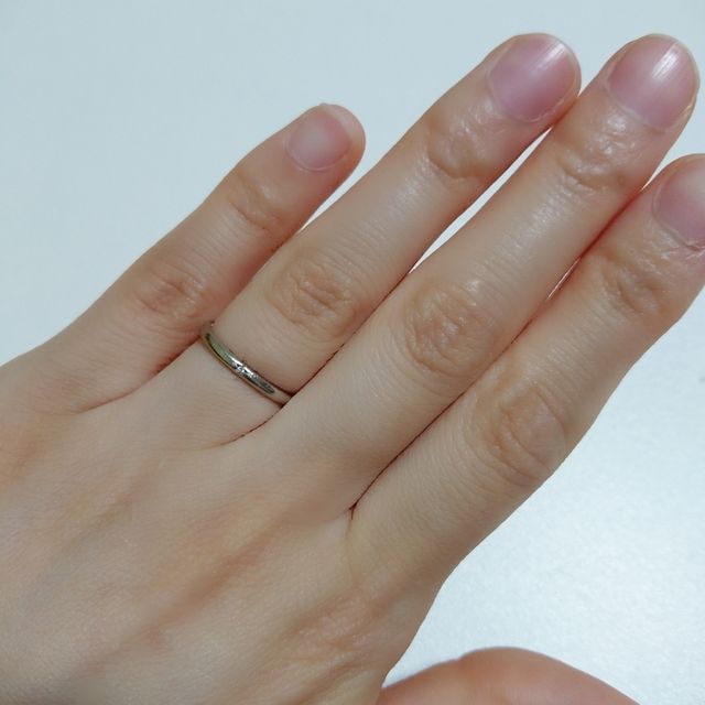 【AHKAH(アーカー)の口コミ】 普段からアクセサリーをつけることが多いので、他のアクセサリーと喧嘩し…