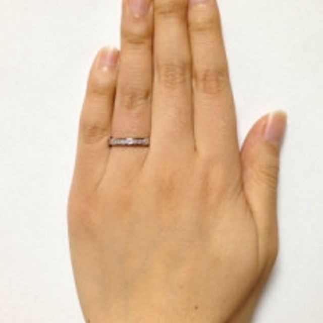 【MIKIMOTO(ミキモト)の口コミ】 全体的にダイヤが埋め込まれているのがとても気に入っております。
はめた…