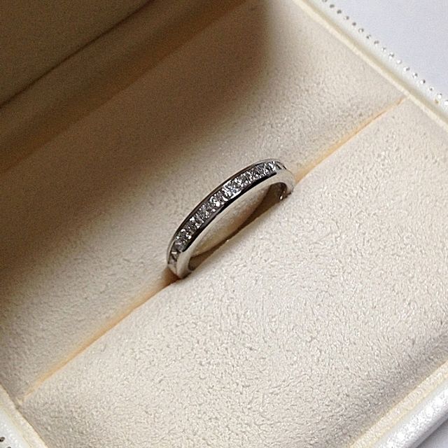 【MIKIMOTO(ミキモト)の口コミ】 全体的にダイヤが埋め込まれているのがとても気に入っております。
はめた…