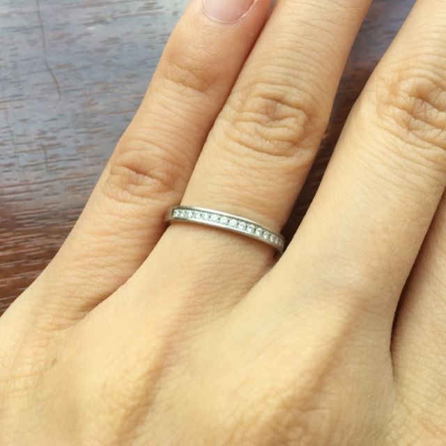 【PILOT BRIDAL(パイロットブライダル)の口コミ】 年齢を重ねても違和感なく着用できる物がいいとアドバイスいただき、シン…