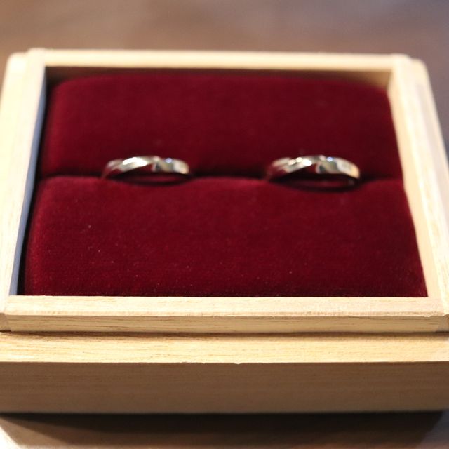 【ichi(イチ)の口コミ】 いろんなブランドのお店を回りましたが、夫が金ラインを埋め込める(凹凸な…