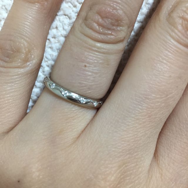 【エクセルコダイヤモンド(EXELCO DIAMOND)の口コミ】 最初に見たときに、これだ！！と感じました。ダイヤとそのまわりの柄がと…