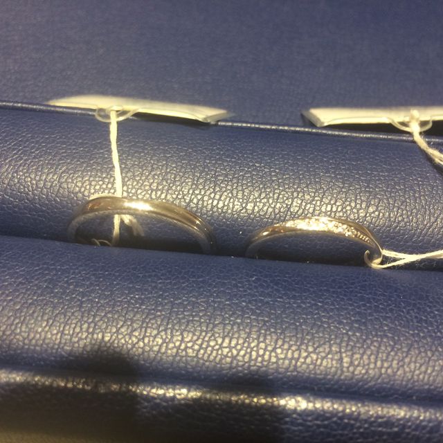 【銀座ダイヤモンドシライシの口コミ】 ダイヤが斜めに入っているデザインがいいなぁと、漠然とした考えだったの…