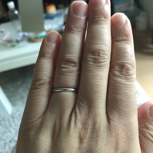 【銀座ダイヤモンドシライシの口コミ】 デザインと店員さんの接客の良さで決めました。
また他のブランドも見に行…