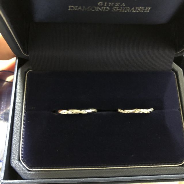【銀座ダイヤモンドシライシの口コミ】 指輪のデザインが他のお店ではあまりないデザインというところが気に入り…