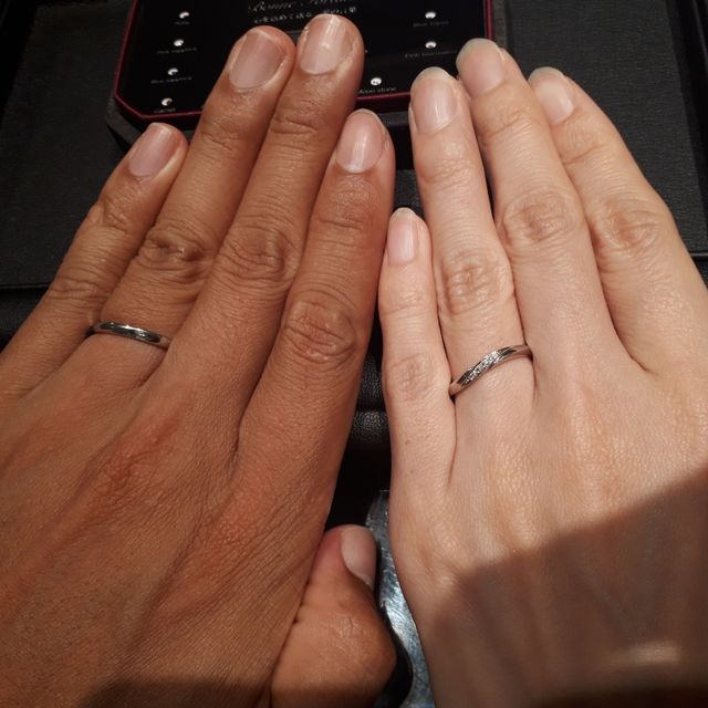 【エクセルコダイヤモンド(EXELCO DIAMOND)の口コミ】 ダイヤモンドの綺麗さ、太さ、デザイン、形、全てにおいて自分の理想に合…