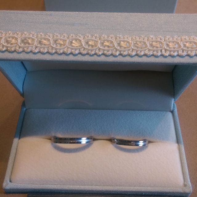 【Tomo me(トモミ)の口コミ】 自分達が気にいるデザインと無理の無い価格帯でネット検索し、県内で取り…