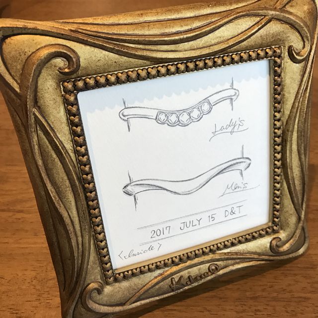 【ケイウノ ブライダル(K.UNO BRIDAL)の口コミ】 当初親から譲り受けた婚約指輪をリメイクするか悩んでいたため、リメイク…