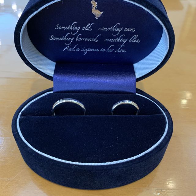【Something Blue(サムシングブルー)の口コミ】 最初は、シンプルではないものを探していたが、スタッフの方におすすめし…