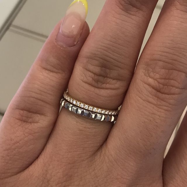 【ブシュロン(BOUCHERON)の口コミ】 細いデザインが好きなので1番細いもので検討しました。
ボコボコと凹凸が…