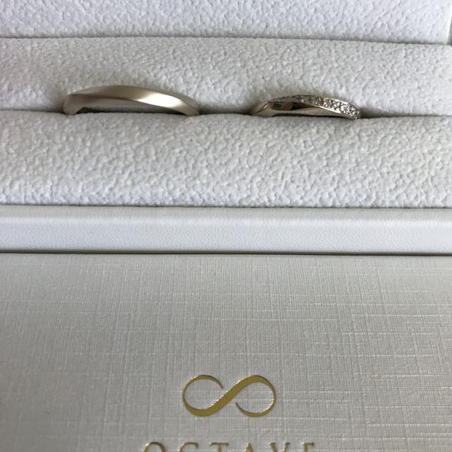 【OCTAVE(オクターヴ)の口コミ】 この色味、形、それにマット加工ができることに彼がとても気に入りました…