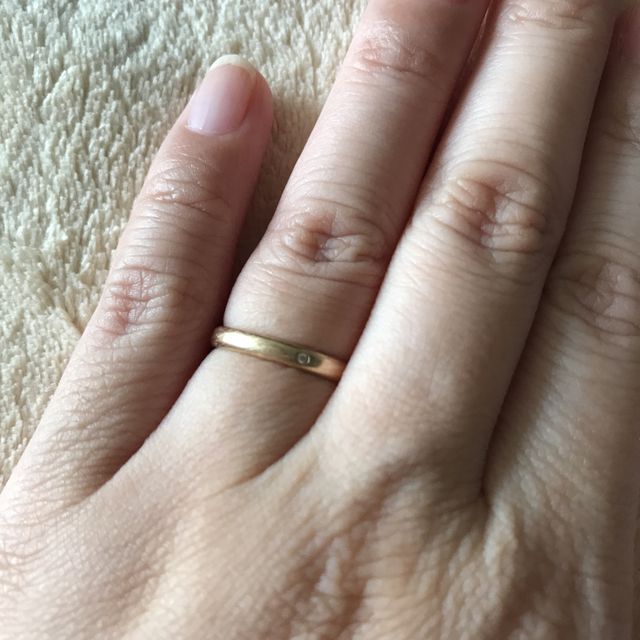 【俄(にわか)の口コミ】 結婚指輪のイメージはシルバーでしたが、肌になじみやすいピンクゴールド…