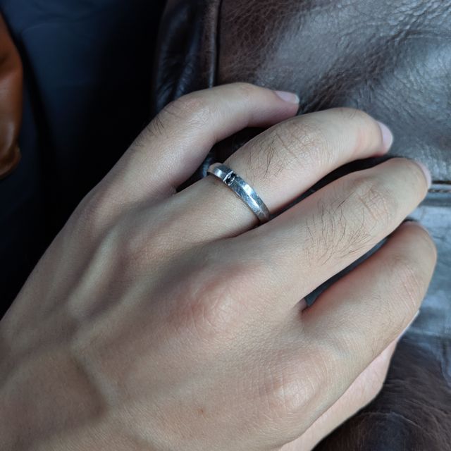 【アイプリモ(I-PRIMO)の口コミ】 デザインとブランドやリング裏に他のダイヤモンドを入れられるなど面白い…
