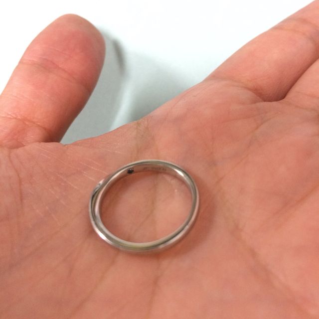 【4℃ BRIDAL(ヨンドシーブライダル)の口コミ】 お互いシンプルなものが好きなのでストレートのものが候補かなぁと思って…