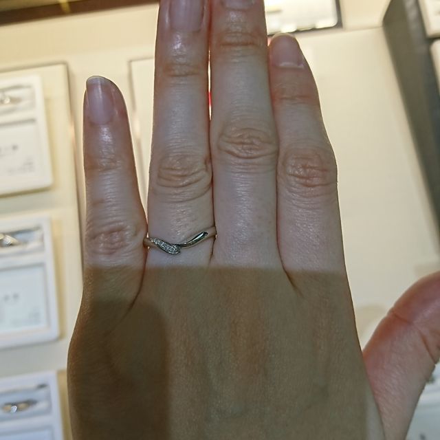 【俄(にわか)の口コミ】 個性的で指輪のコンセプトも日本らしさを感じたため、興味を持ちました。…