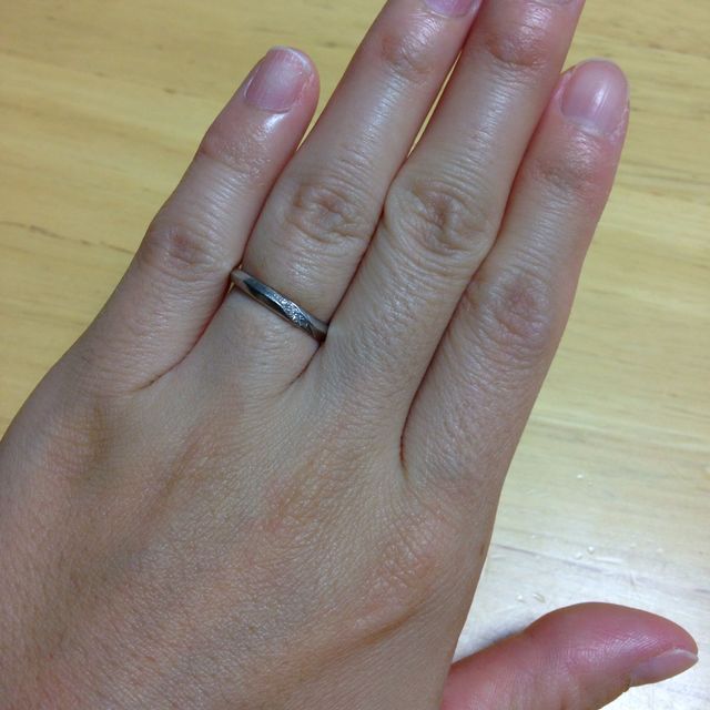 【CAFERING(カフェリング)の口コミ】 プラチナ専門店ということで私も主人も肌が弱いので安心して購入すること…