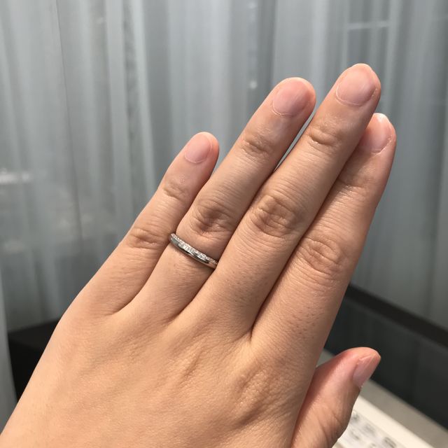 【アイプリモ(I-PRIMO)の口コミ】 シンプルだけどダイヤは欲しいと思っていたのですが、こちらのリングは理…