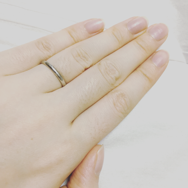 【ティファニー(Tiffany & Co.)の口コミ】 結婚指輪として購入したものです。値段がお手頃なもので、かつティファニ…