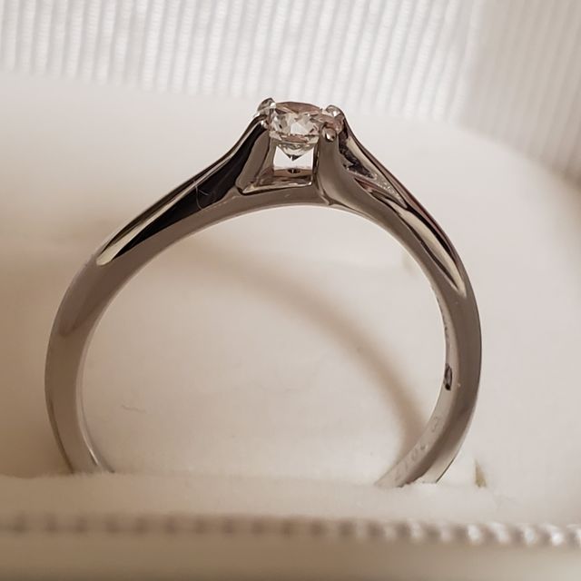 【アイプリモ(I-PRIMO)の口コミ】 とにかくシンプルで、普段使いも出来るものを探していました。最後はあま…