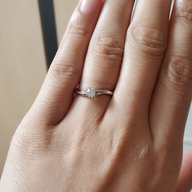 【アイプリモ(I-PRIMO)の口コミ】 とにかくシンプルで、普段使いも出来るものを探していました。最後はあま…