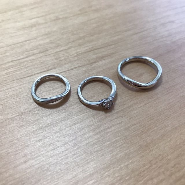 【TRECENTI(トレセンテ)の口コミ】 婚約指輪は真ん中にピンクダイヤモンドが入っていて、それがとっても可愛…