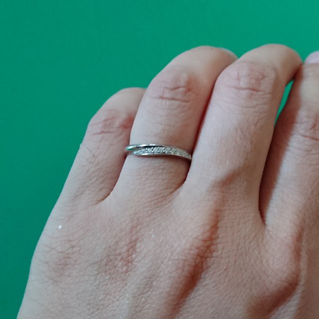 【Mariage ent(マリアージュエント)の口コミ】 向きを変えることで、V型・ウェーブ型・ストレートに変わるから。
ダイヤ…