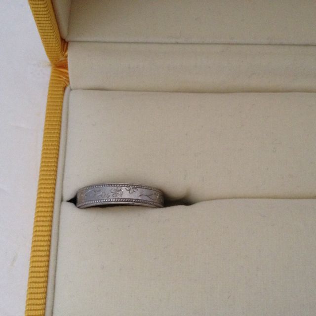 【ケイウノ ブライダル(K.UNO BRIDAL)の口コミ】 オーダーできると知り、すぐにケイウノへいきました。自分達が希望するデ…