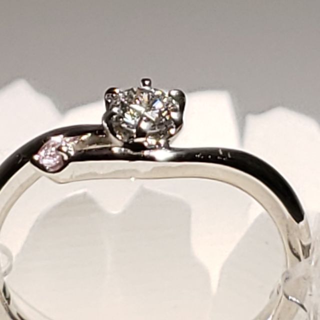 【アイプリモ(I-PRIMO)の口コミ】 まず、デザインがとても可愛かったので気になって試着させてもらいました…