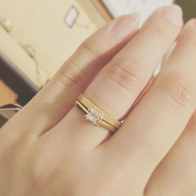 【ORECCHIO(オレッキオ)の口コミ】 結婚指輪、婚約指輪ともにシンプルで日常的に使いやすいデザインだったの…