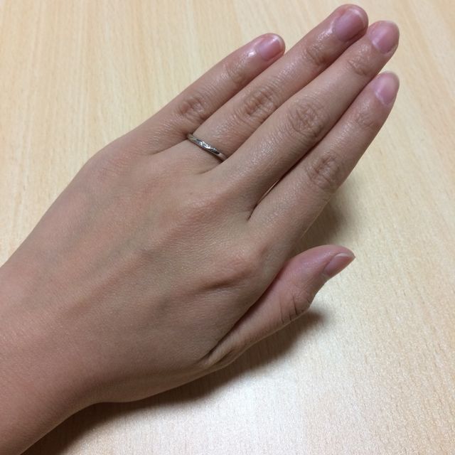 【俄(にわか)の口コミ】 なるべくシンプルで歳を重ねてもつけていられるものにしようと思いました…