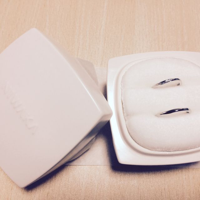 【俄(にわか)の口コミ】 なるべくシンプルで歳を重ねてもつけていられるものにしようと思いました…