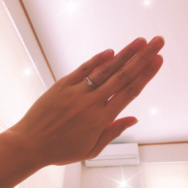 【カルティエ(Cartier)の口コミ】 シンプルな形とダイヤの輝きがとてもキラキラしていて綺麗だったため。値…