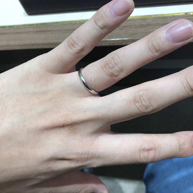 【銀座ダイヤモンドシライシの口コミ】 たくさんの種類、デザインがありました。
またつけ心地、指馴染みする丸み…