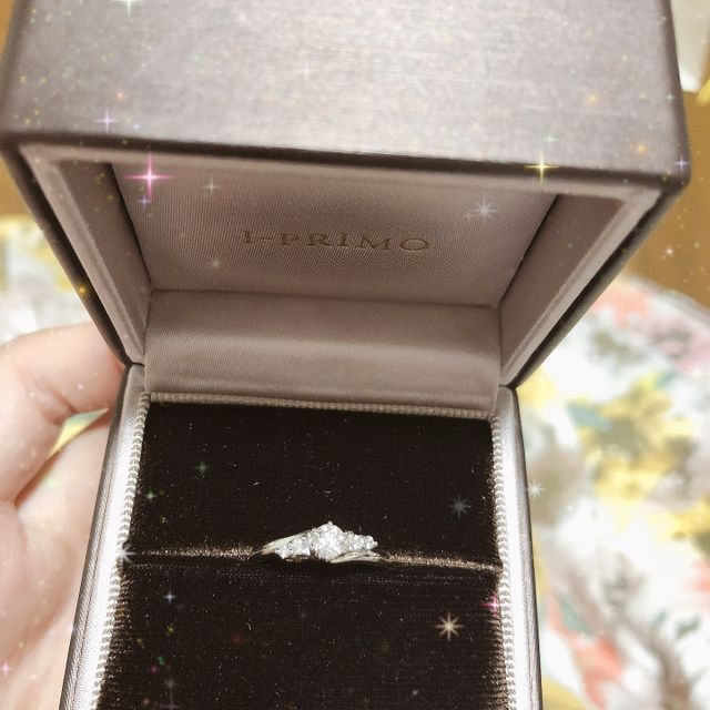 【アイプリモ(I-PRIMO)の口コミ】 ウェーブ型やV字型で５石ダイヤモンドがついているデザインを探していまし…