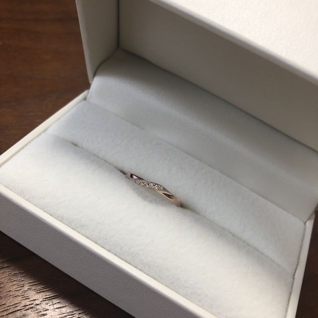 【RosettE(ロゼット)の口コミ】 泉というこれからの未来への希望を込めた意味合いに惹かれたのと、ダイヤ…