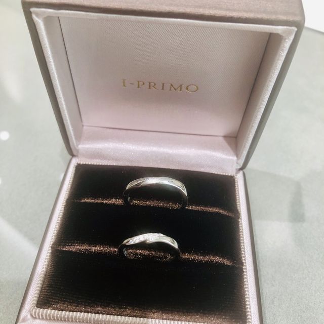 【アイプリモ(I-PRIMO)の口コミ】 片方には北斗七星を表すメレダイヤモンド、もう一方の内側には秘密の北極…