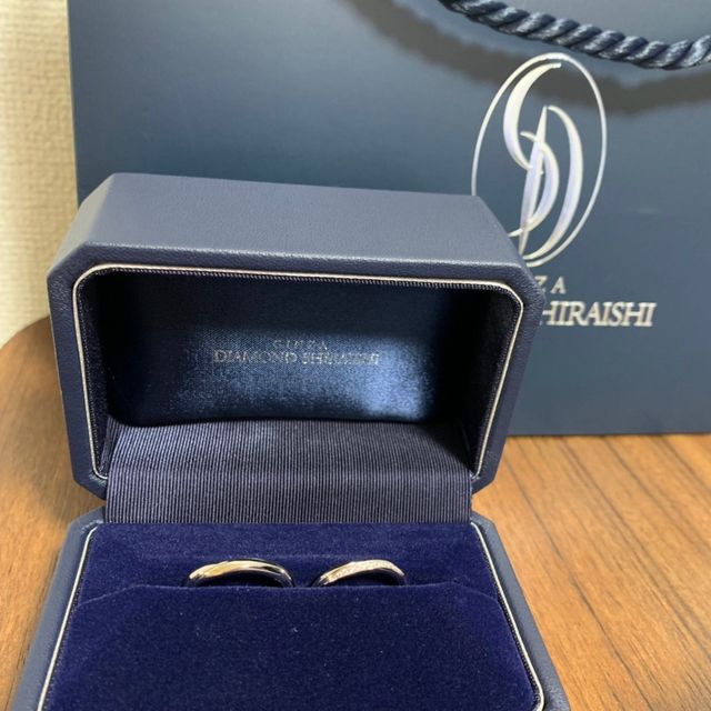 【銀座ダイヤモンドシライシの口コミ】 ペアで同じようなデザインがいいと思っており、形もお互いに気に入ったも…