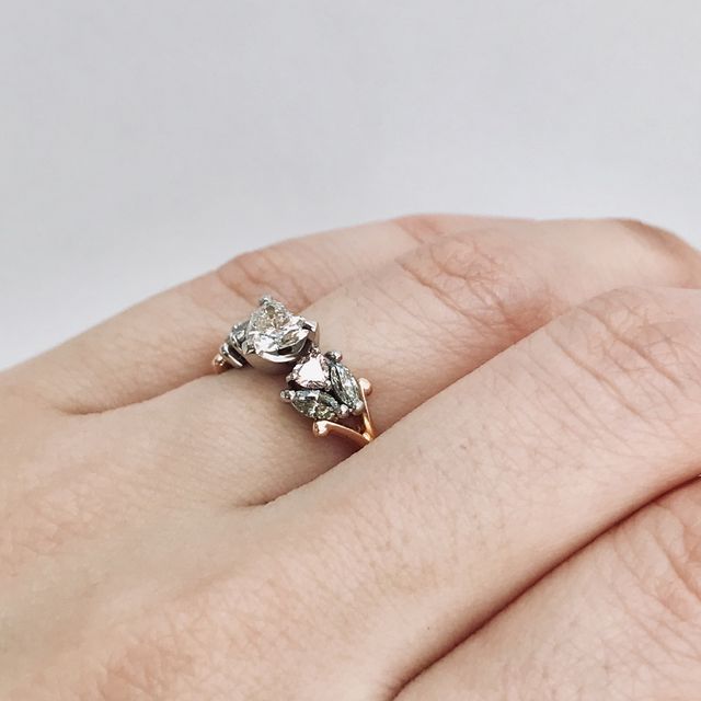 【宝石工房ヴァンモアの口コミ】 ヴァンモアさんは婚約前から良くしてくださってたお店です。
今回は記念日…