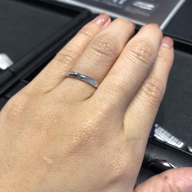 【エクセルコダイヤモンド(EXELCO DIAMOND)の口コミ】 指輪の種類が豊富にありました。デザインも自分好みの中からより良いもの…
