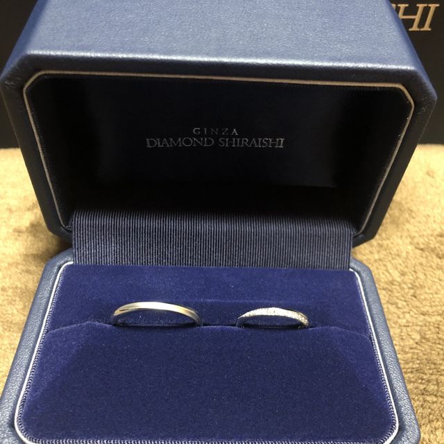 【銀座ダイヤモンドシライシの口コミ】 彼とペアでつけられるようにシンプルなデザインのものを選びました。わた…