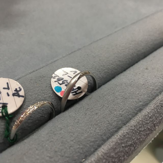 【宝寿堂(ほうじゅどう)の口コミ】 試着した指輪は艶加工/マット加工など好みに合わせて変えることが出来まし…