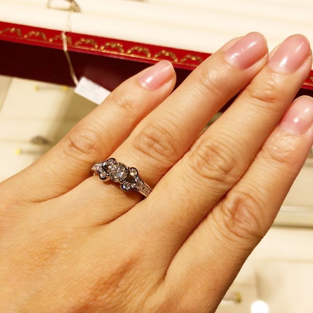 【カルティエ(Cartier)の口コミ】 とにかくデザインが可愛い！！なにも下調べしていなかったけれどこのデザ…
