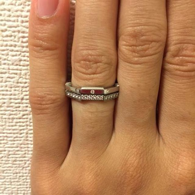 【グッチ(GUCCI)の口コミ】 1番の決め手は婚約指輪と結婚指輪がセットでつけられるところ。婚約指輪は…